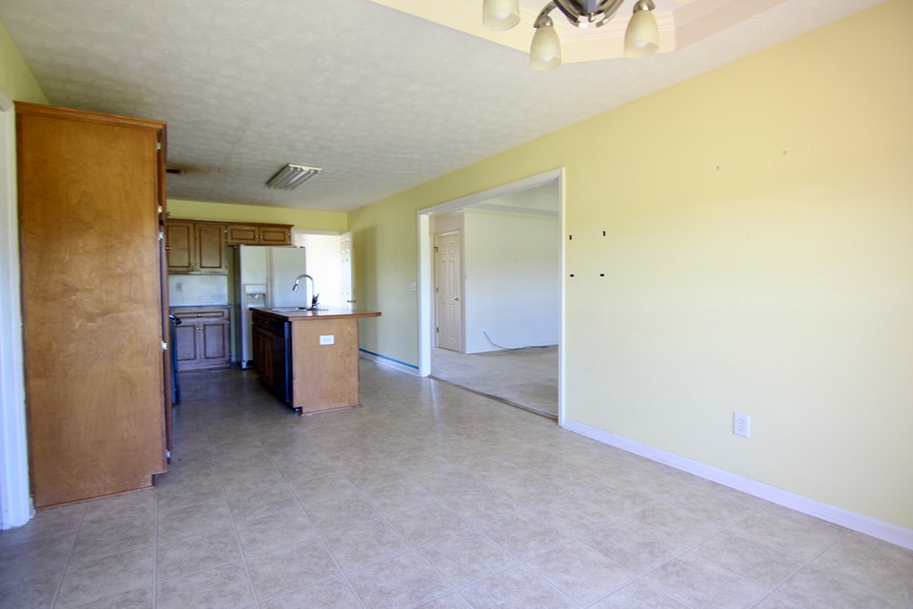 114 McLendon Road Fort Mitchell, AL 36856 - Photo 14 of 37 Eat-in Kitchen