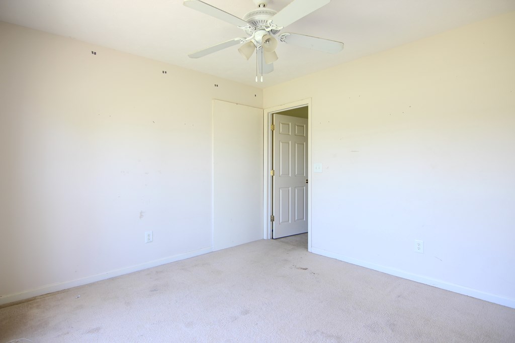 114 McLendon Road Fort Mitchell, AL 36856 - Photo 16 of 37 Dining / Office