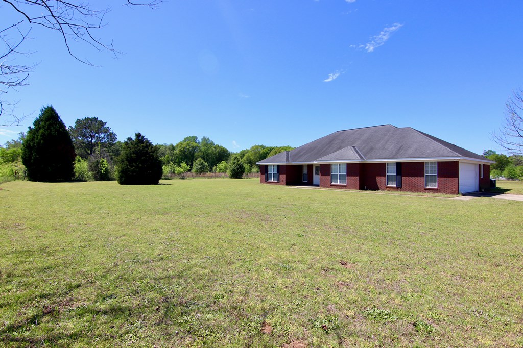 114 McLendon Road Fort Mitchell, AL 36856 - Photo 2 of 37 Front Yard