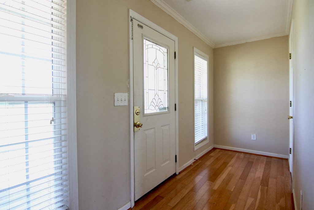 114 McLendon Road Fort Mitchell, AL 36856 - Photo 5 of 37 Front Foyer w Half Bath