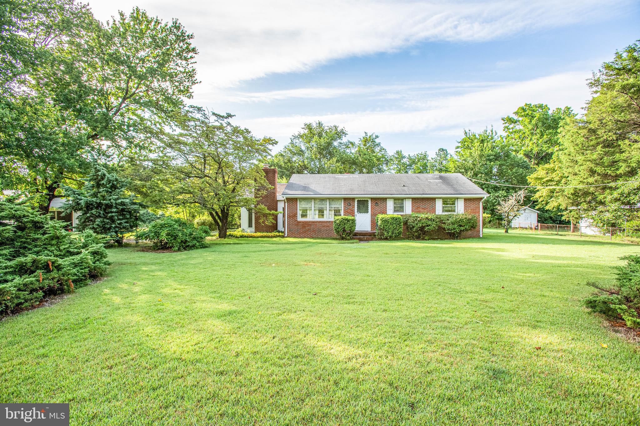 11358 Ridge Road King George, VA 22485 - Photo 2 of 31 Nice sized front yard