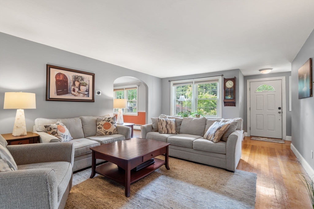 15 Juniper Road Andover, MA 01810 - Photo 11 of 22