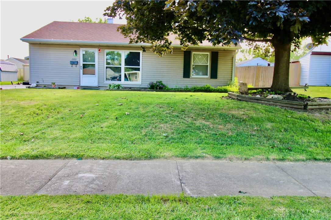 2203 Wrenwood Road Springfield, OH 45505 - Photo 1 of 30 Gallery Image 1