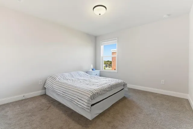 $425,000 | 319 Hayden Circle, Woodstock, GA 30189