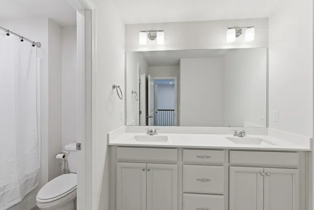 $425,000 | 319 Hayden Circle, Woodstock, GA 30189