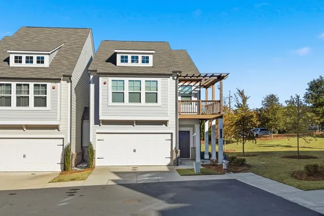$425,000 | 319 Hayden Circle, Woodstock, GA 30189