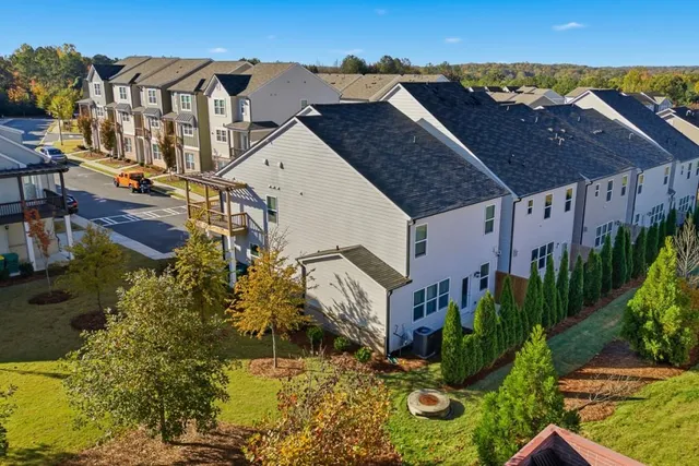 $425,000 | 319 Hayden Circle, Woodstock, GA 30189