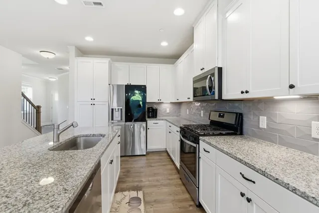 $425,000 | 319 Hayden Circle, Woodstock, GA 30189