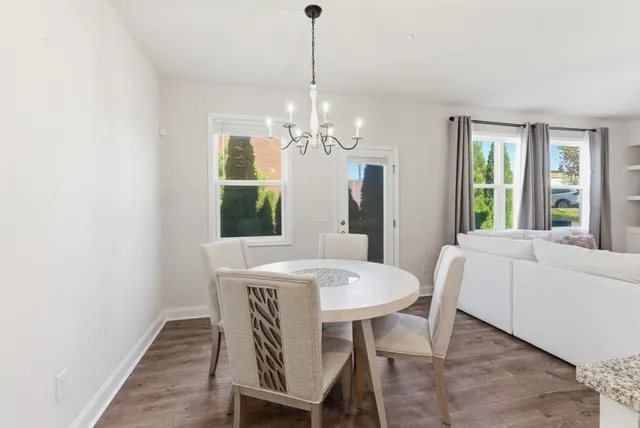 $425,000 | 319 Hayden Circle, Woodstock, GA 30189