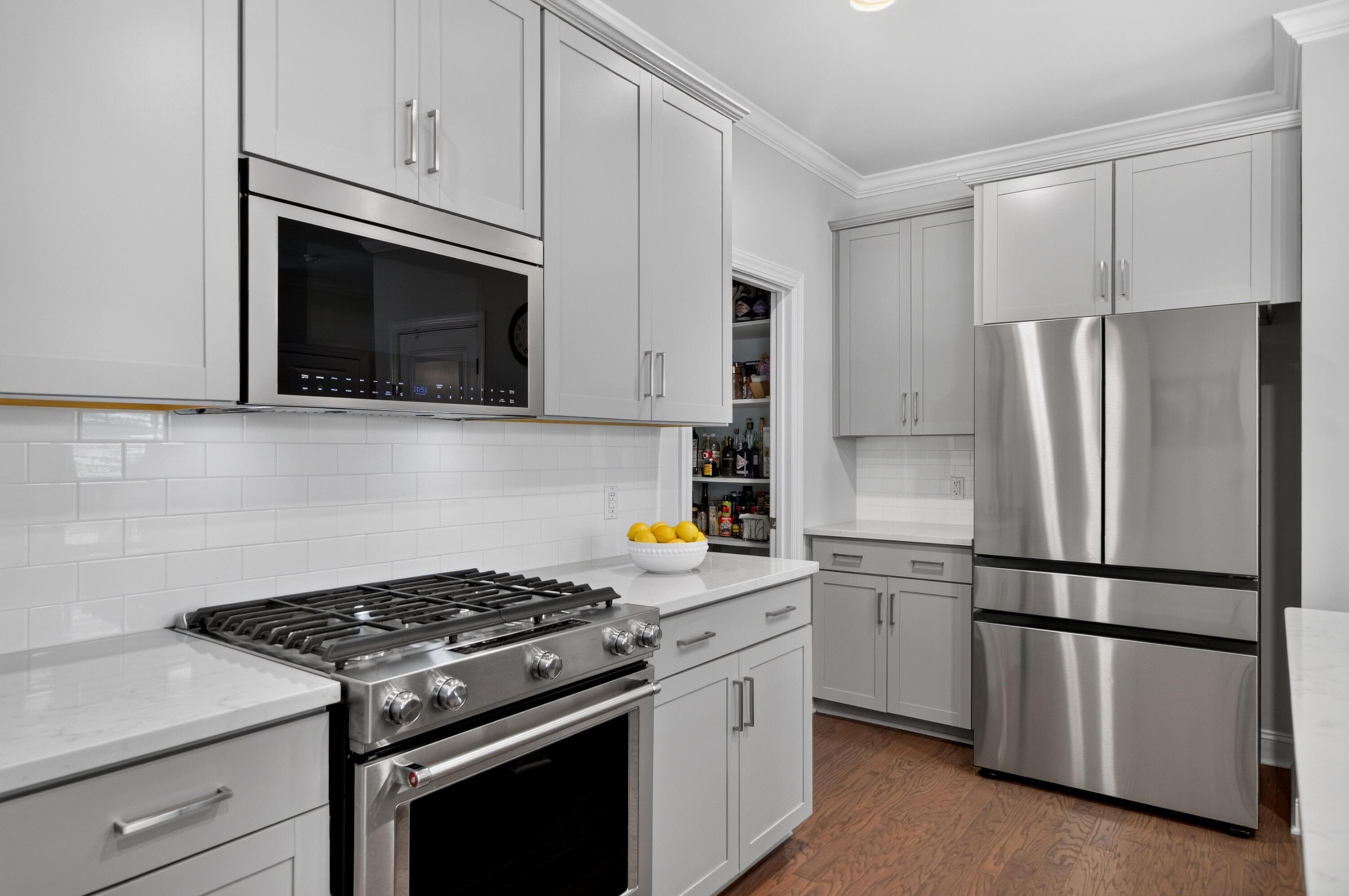 1634 Mermentau Street Mount Pleasant, SC 29466 - Photo 7 of 43 Stainless Steel appliances