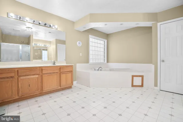 $915,000 | 10504 Big Horn Drive, Spotsylvania, VA 22553