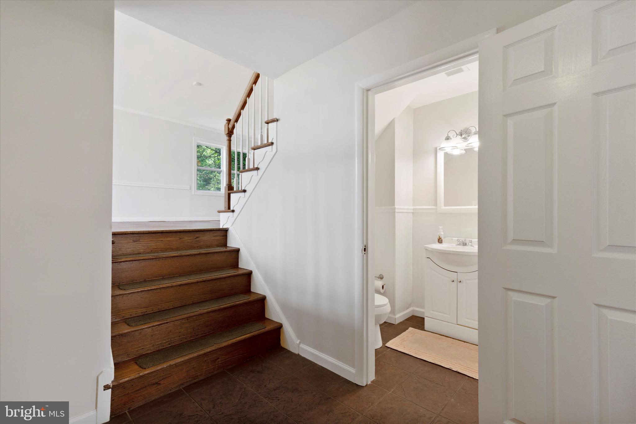 136 Church Road Elkins Park, PA 19027 - Photo 8 of 30