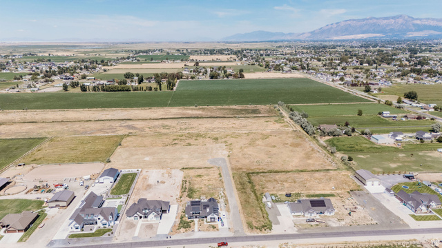 5752 West 2425th North, Unit 4 Hooper, UT 84315 - Photo 13 of 15
