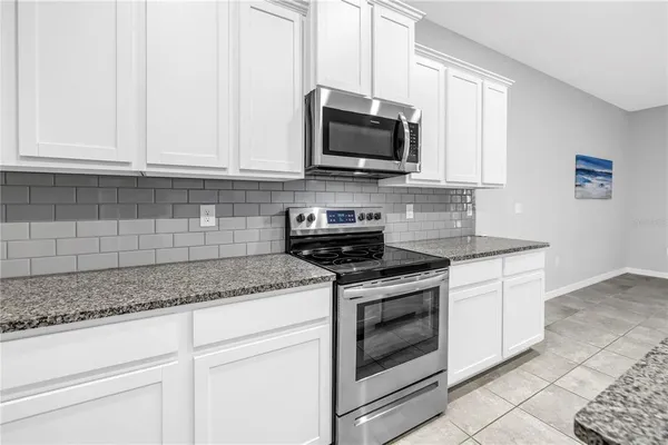 $2,650 | 8685 Daydream Street, Sarasota, FL 34238