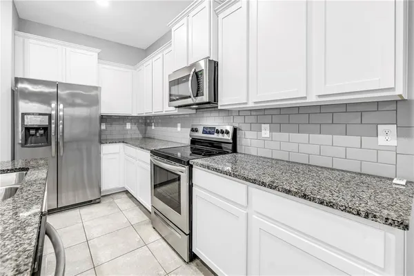 $2,650 | 8685 Daydream Street, Sarasota, FL 34238