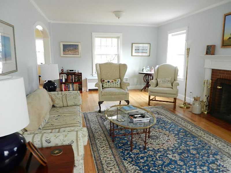 223 Nowell Road Bangor, ME 04401 - Photo 8 of 23 Living Room.
