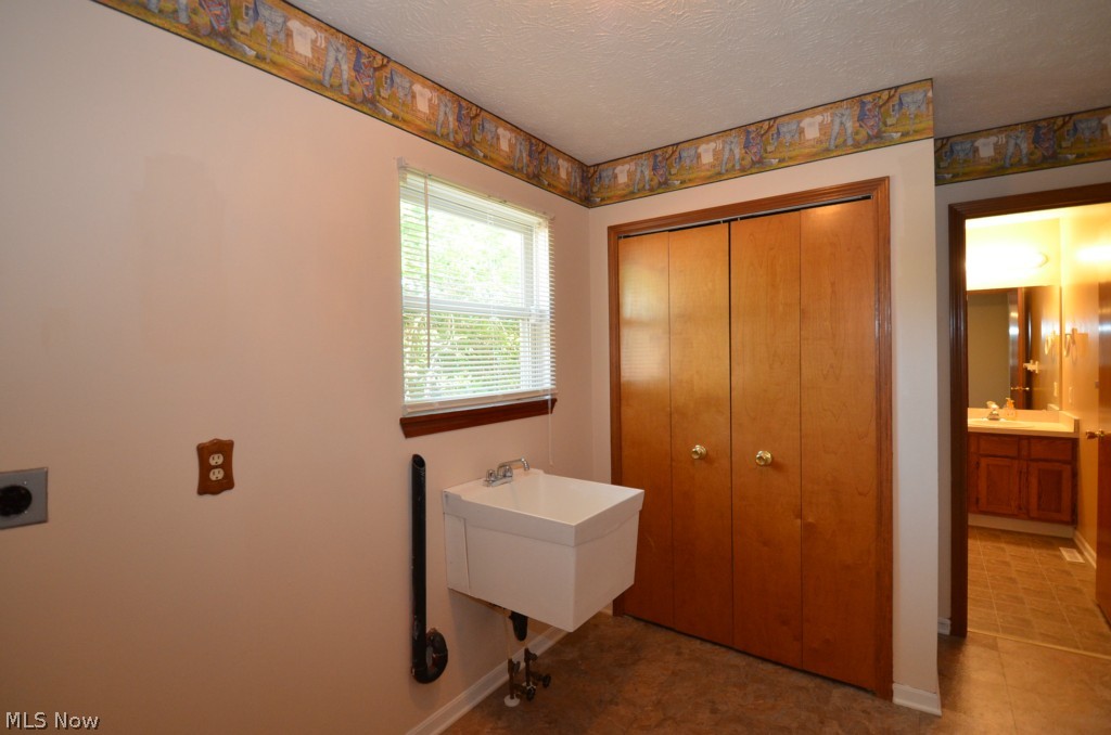 33994 Harding Avenue North Ridgeville, OH 44039 - Photo 10 of 23 Gallery Image 10