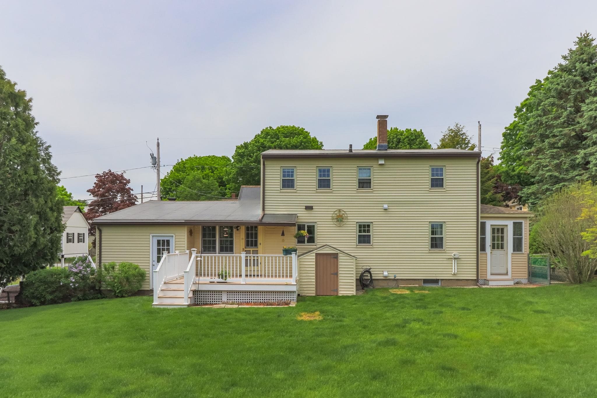 39 Dearborn Avenue Hampton, NH 03842 - Photo 9 of 48