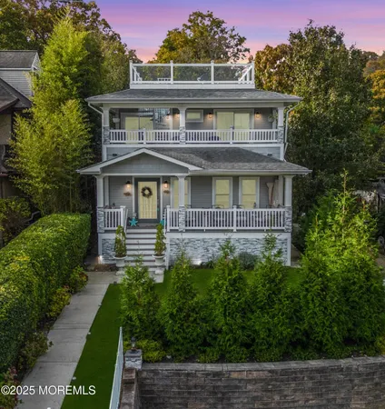 $949,999 | 97 Navesink Avenue, Highlands, NJ 07732