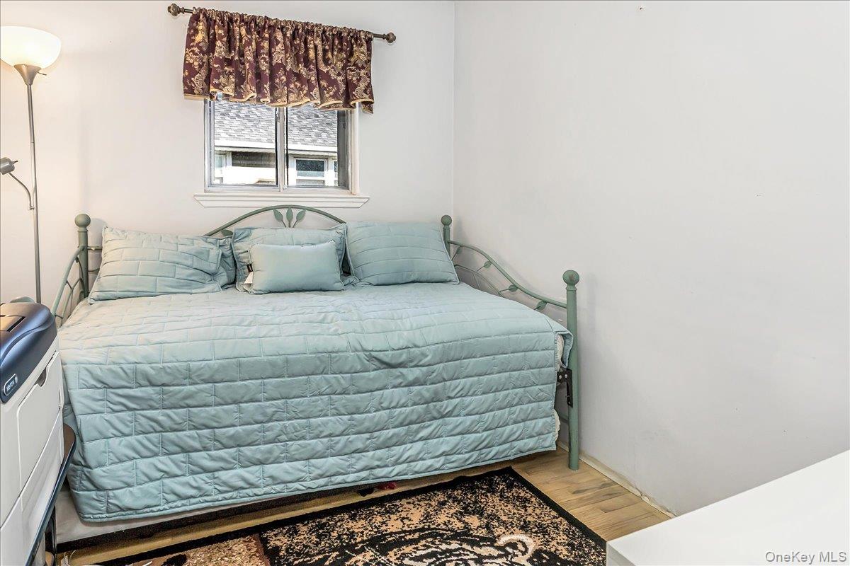 85 Unqua Road Massapequa, NY 11758 - Photo 11 of 14