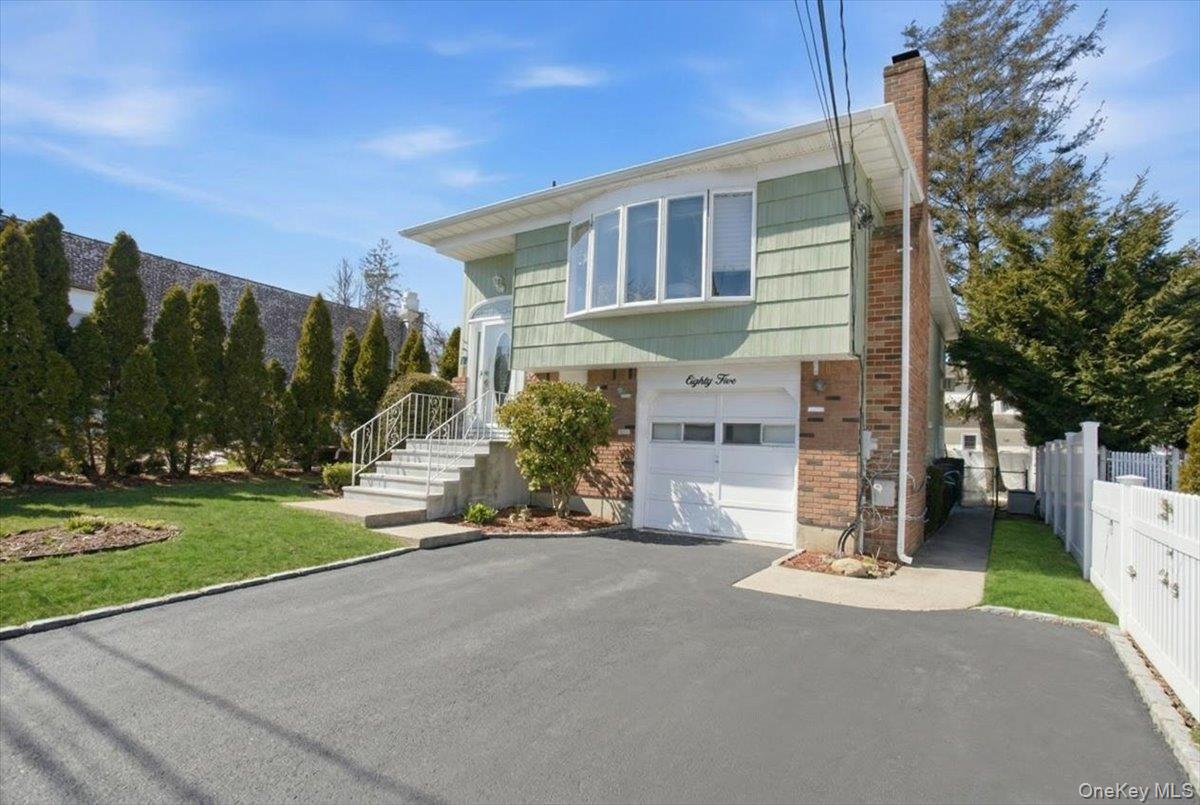 85 Unqua Road Massapequa, NY 11758 - Photo 2 of 14