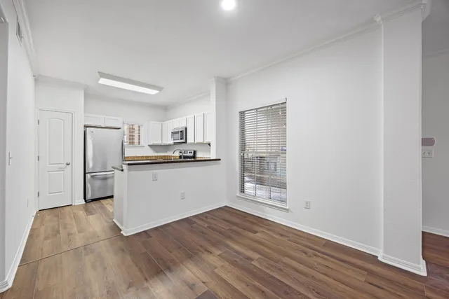 $299,000 | 6810 Deatonhill Drive, Unit 2101, Austin, TX 78745