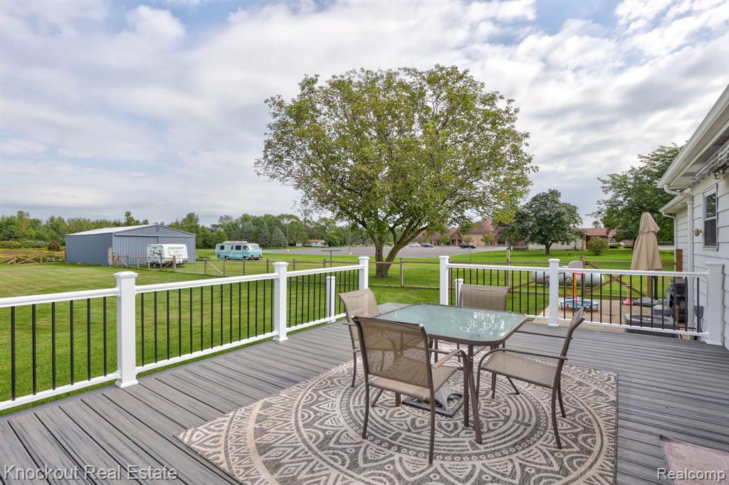 10863 Canada Road Birch Run, MI 48415 - Photo 37 of 63