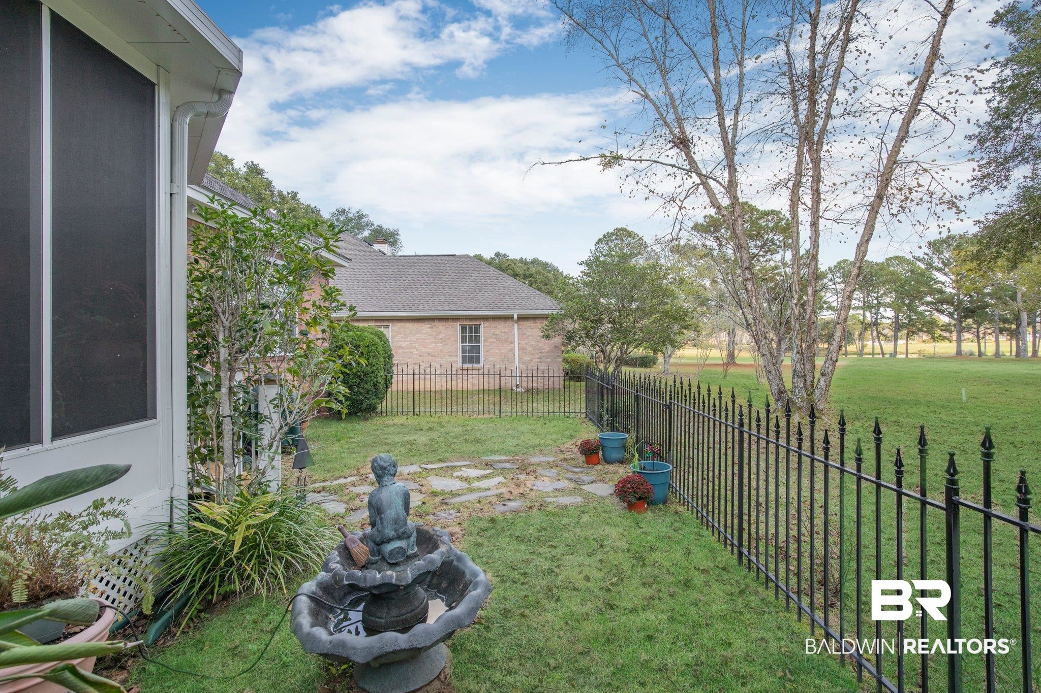 125 Wedge Loop Fairhope, AL 36532 - Photo 40 of 44 Fenced Courtyard