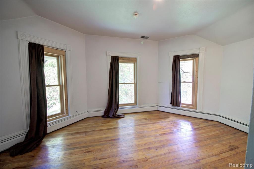 29214 Dresden Street Farmington Hills, MI 48336 - Photo 35 of 49