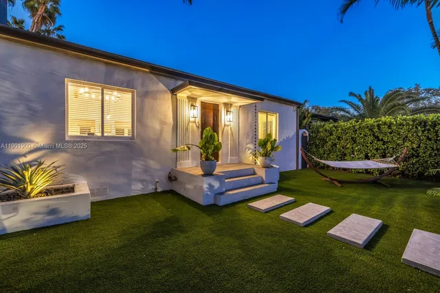 $14,000 | 901 Northwest 7th Street, Miami, FL 33136