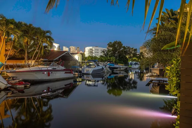 $14,000 | 901 Northwest 7th Street, Miami, FL 33136