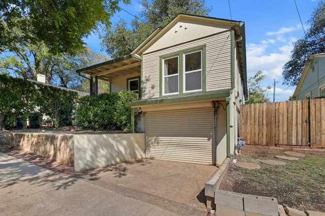 $415,000 | 1259-1261 Magnolia Avenue, Redding, CA 96001