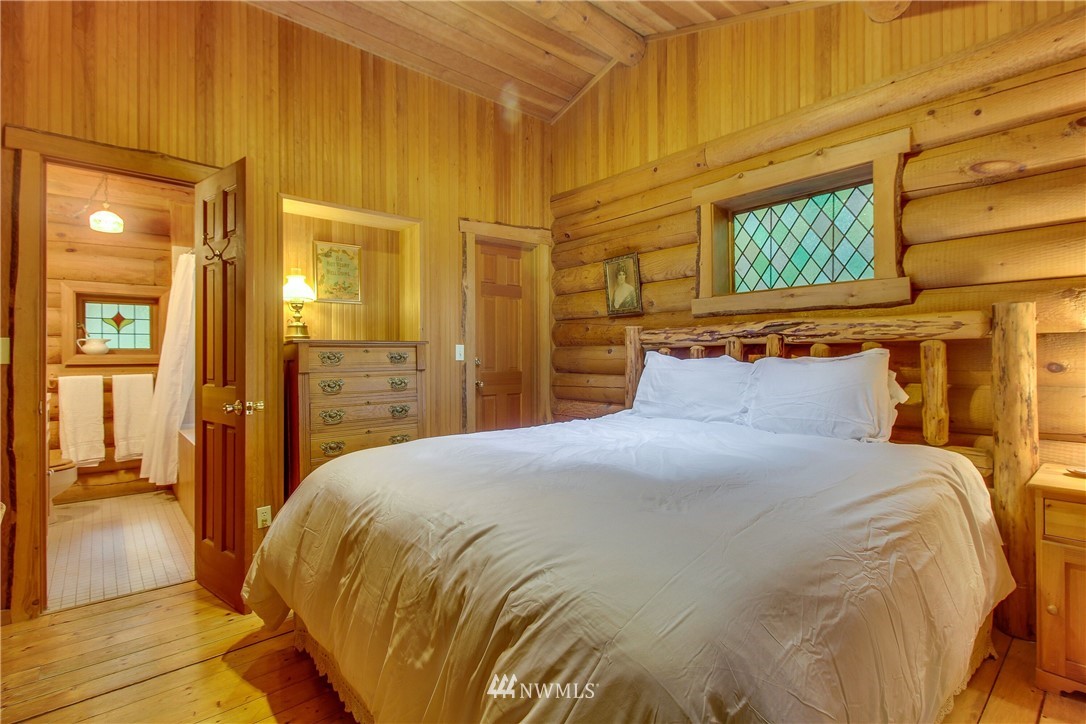 835 Christenson Road Greenbank, WA 98253 - Photo 15 of 25