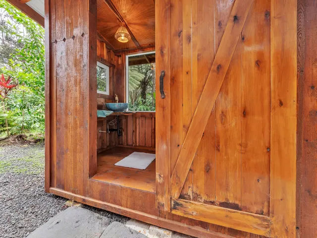 $820,000 | 19-4045 Maile Avenue, Volcano, HI 96785