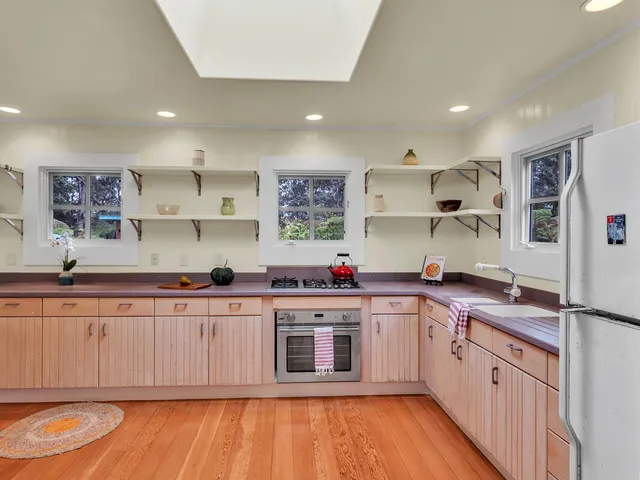 $820,000 | 19-4045 Maile Avenue, Volcano, HI 96785