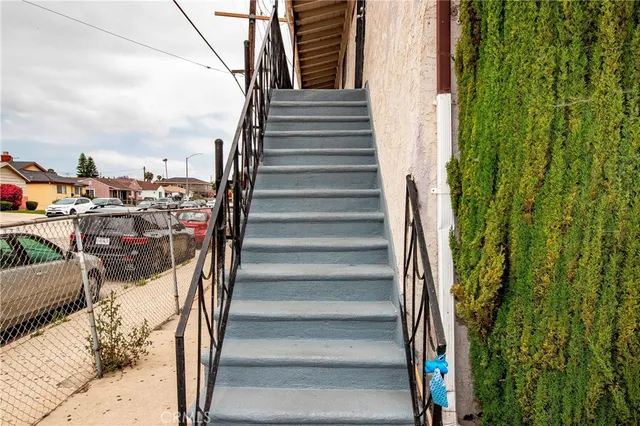 $950,000 | 333 West D Street, Wilmington, CA 90744