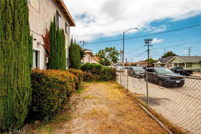 $950,000 | 333 West D Street, Wilmington, CA 90744