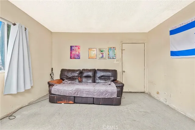 $950,000 | 333 West D Street, Wilmington, CA 90744