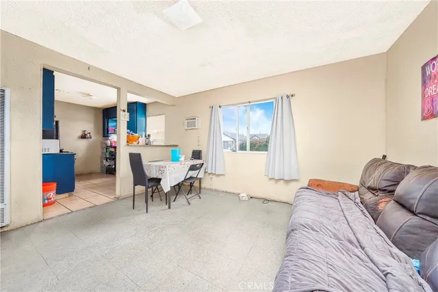 $950,000 | 333 West D Street, Wilmington, CA 90744