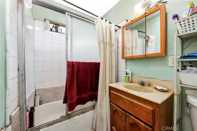 $950,000 | 333 West D Street, Wilmington, CA 90744