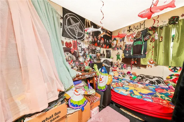 $950,000 | 333 West D Street, Wilmington, CA 90744