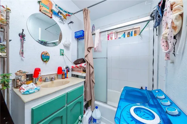 $950,000 | 333 West D Street, Wilmington, CA 90744