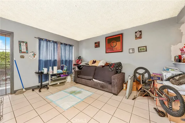 $950,000 | 333 West D Street, Wilmington, CA 90744