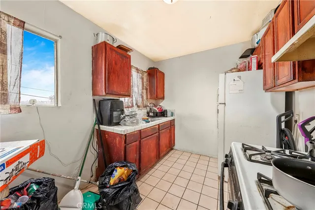 $950,000 | 333 West D Street, Wilmington, CA 90744