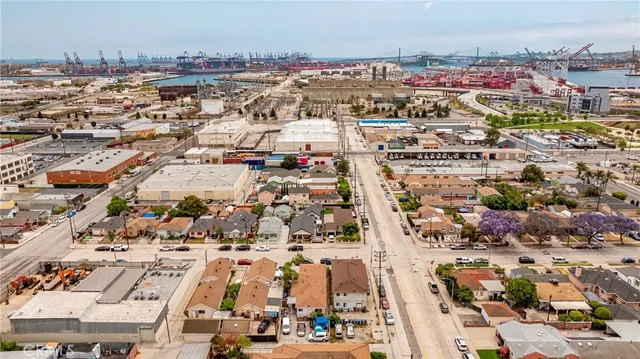 $950,000 | 333 West D Street, Wilmington, CA 90744