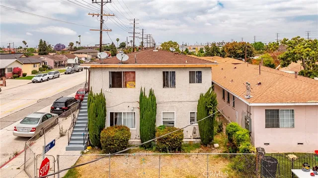 $950,000 | 333 West D Street, Wilmington, CA 90744