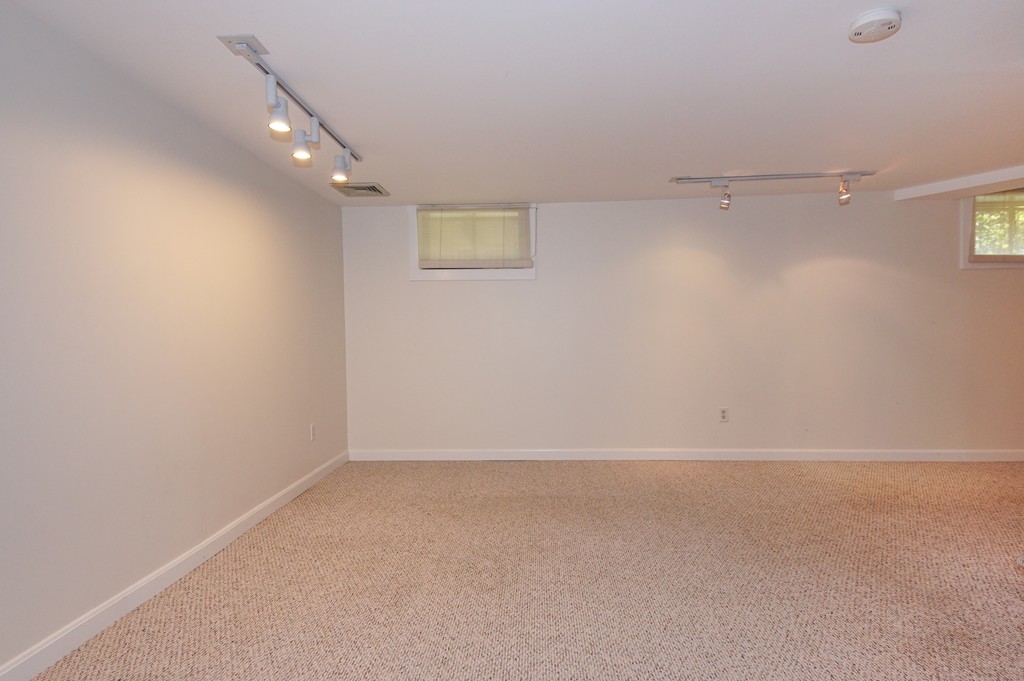 28 Hiram Road Framingham, MA 01701 - Photo 20 of 29 Gallery Image 20
