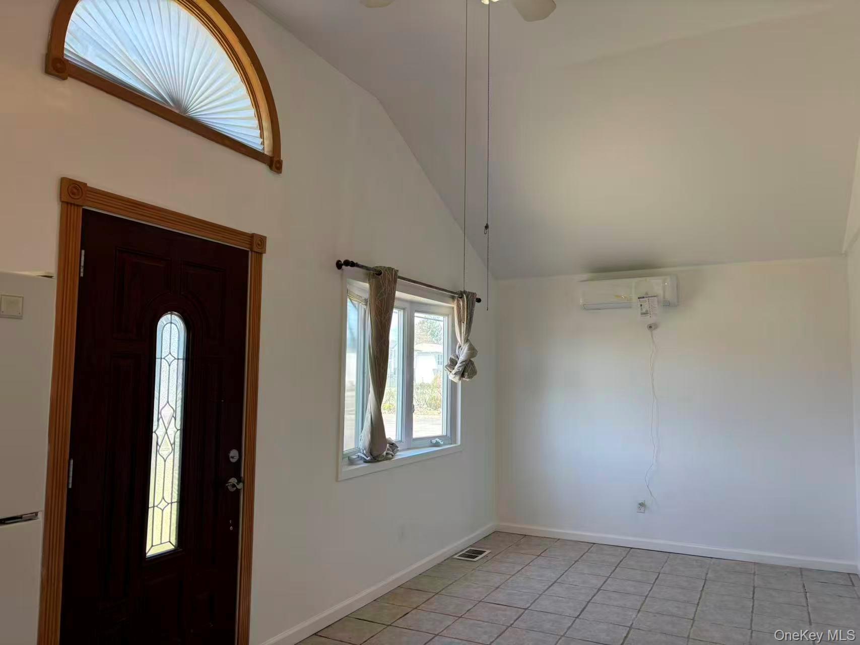 439 Newbridge Road East Meadow, NY 11554 - Photo 2 of 15