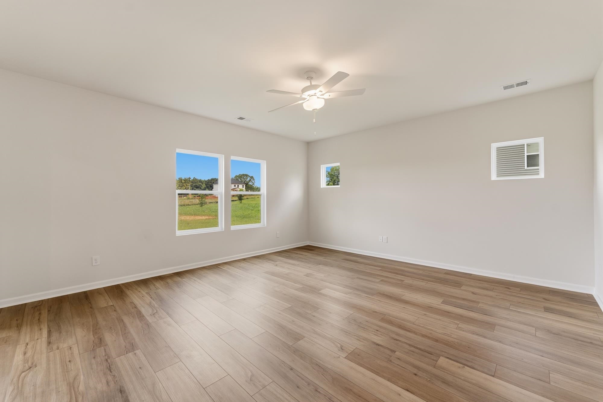 5018 Radley Road Chesnee, SC 29323 - Photo 13 of 32