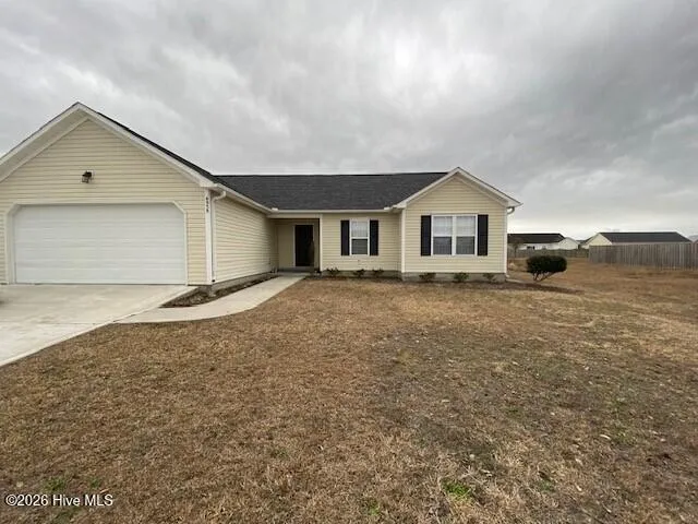 $2,200 | 6958 Newbury Way, Wilmington, NC 28411